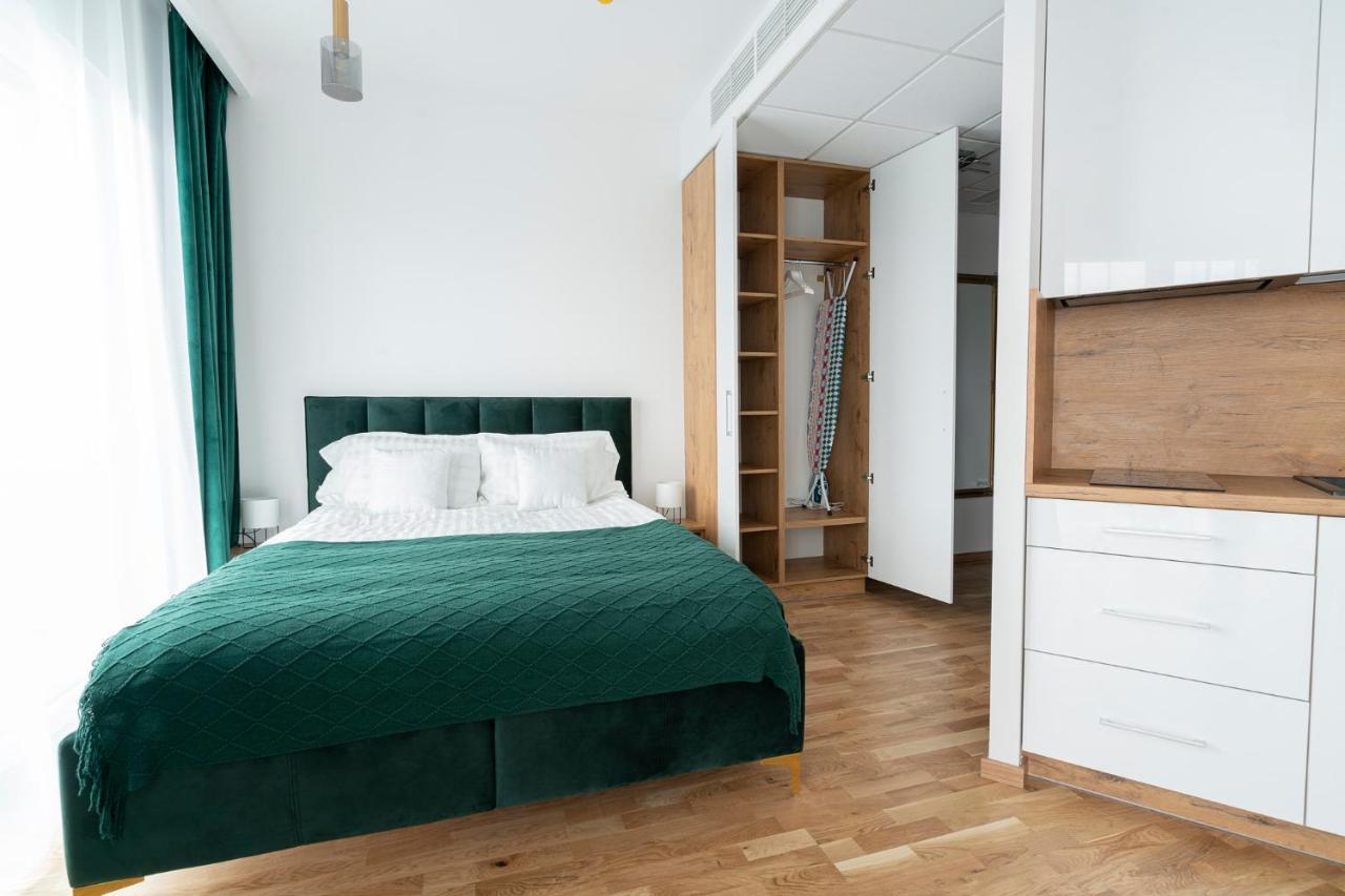 Apartamenty Wola Tower وارسو المظهر الخارجي الصورة