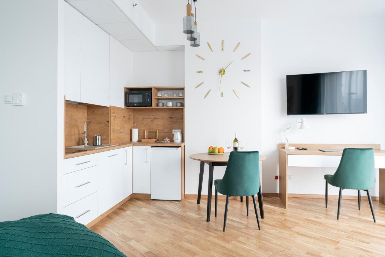 Apartamenty Wola Tower وارسو المظهر الخارجي الصورة