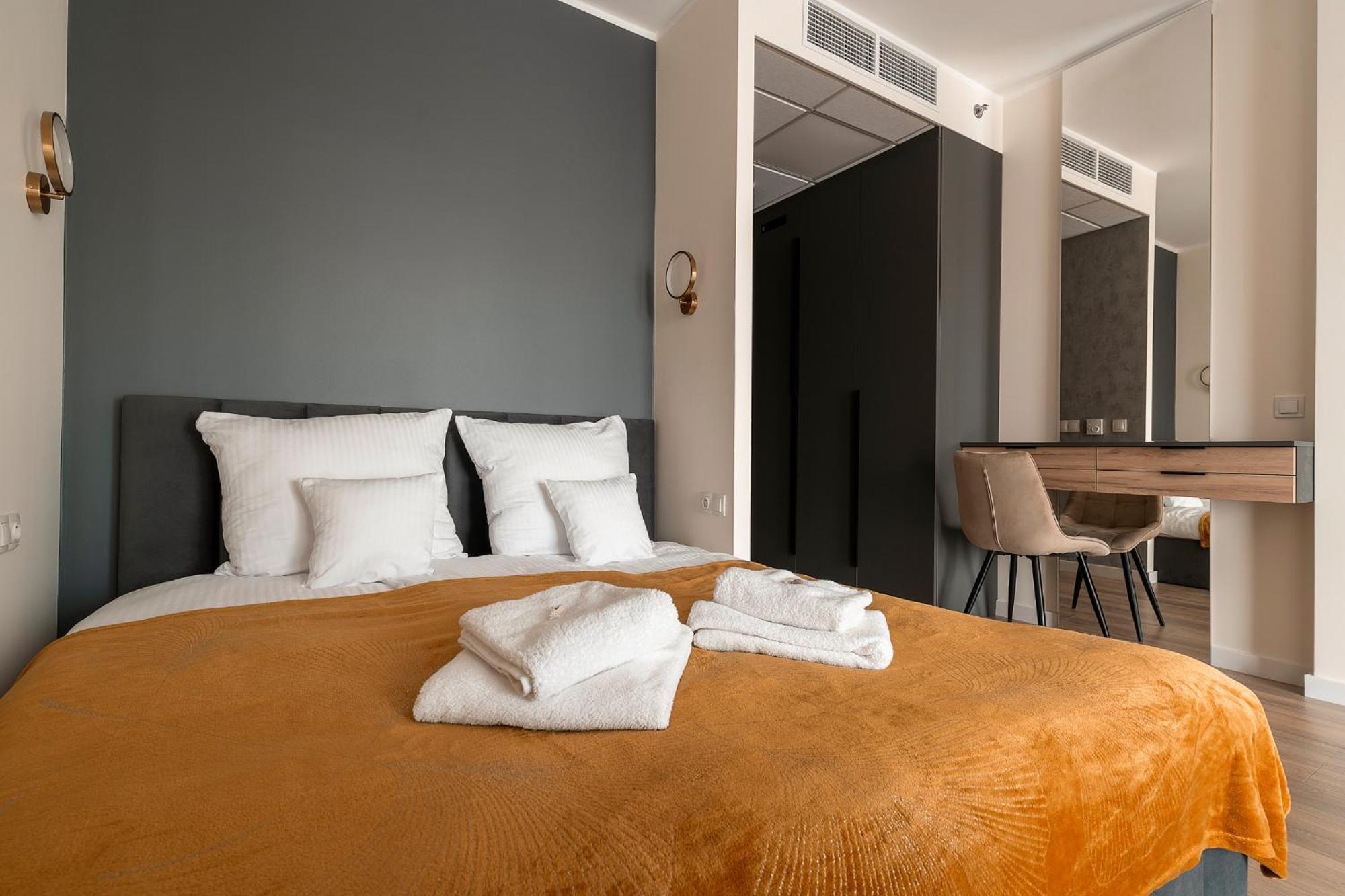 Apartamenty Wola Tower وارسو المظهر الخارجي الصورة
