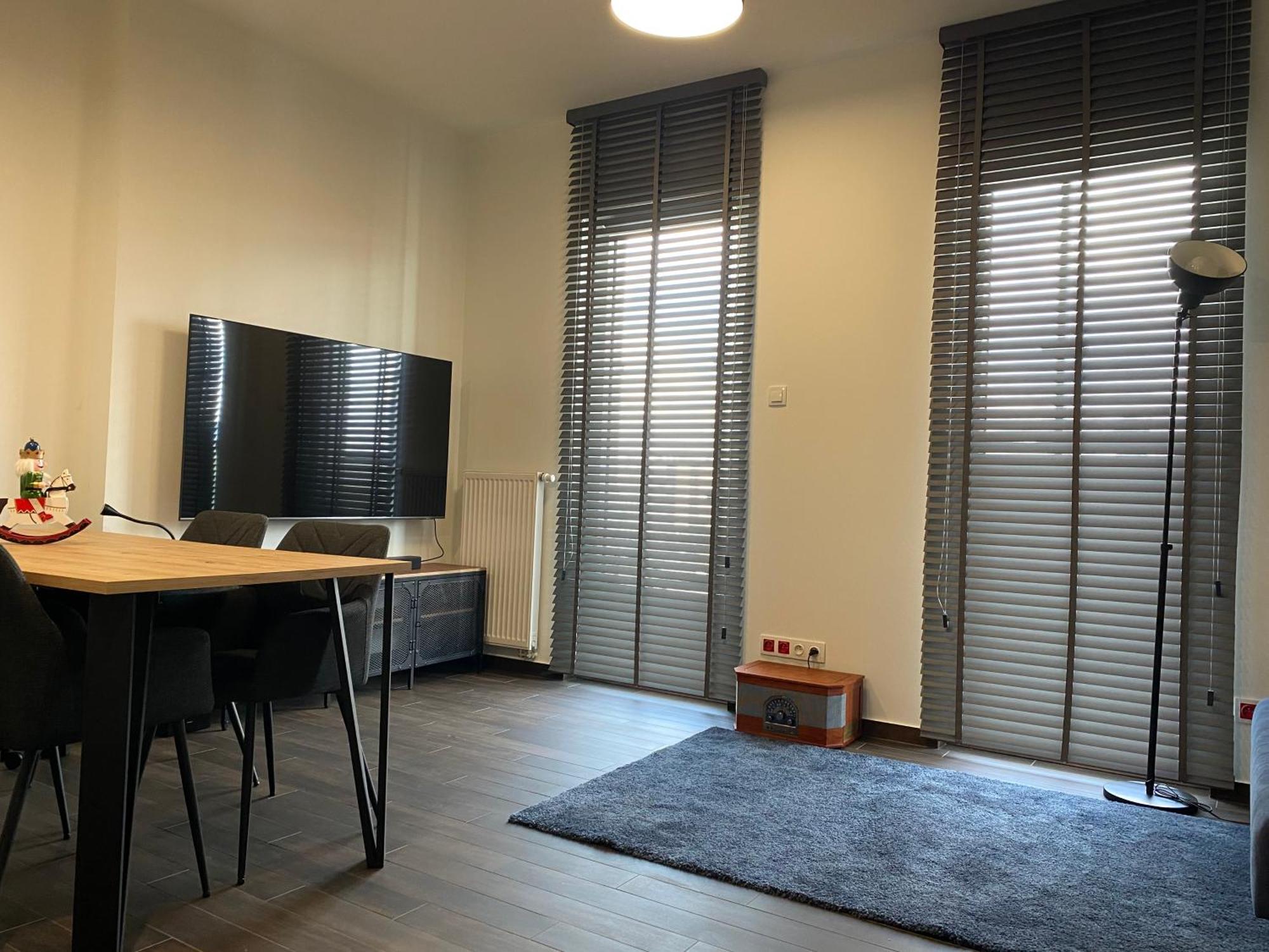 Apartamenty Wola Tower وارسو المظهر الخارجي الصورة